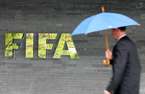 乌兹别克斯坦vs哥伦比亚-1-卫报：FIFA世界杯期间扩大AI应用，减少球员社媒接触的辱骂信息