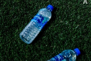 挪威vs法国-9-TA：世界杯禁止携带水瓶入场引发争议，被质疑纯粹是为了捞钱
