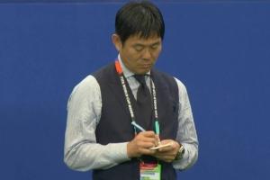 塞内加尔vs伊拉克-11-笔记都在记些什么？森保一：记录好和不好的地方，和助教球员沟通