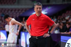 西班牙vs佛得角-10-最新劲球CBA首发阵容_最新劲球CBA首发阵容在线观看_免费看直播