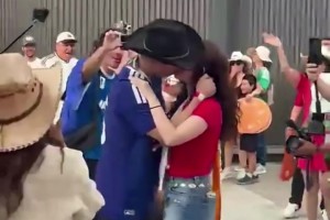 乌拉圭对阵佛得角首发阵容