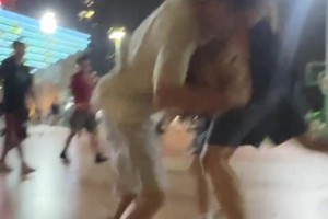 火爆乐球NBA免插件首发阵容