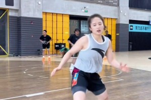 乌拉圭中文解说对阵世界杯西班牙低调看直播